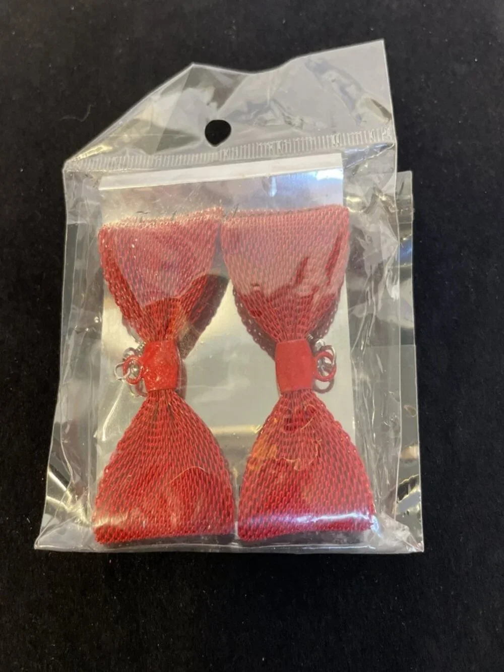 Red Mesh Bow Dangle Earrings Waffle Knit Fashion Jewelry Cute - Picture 6 of 7